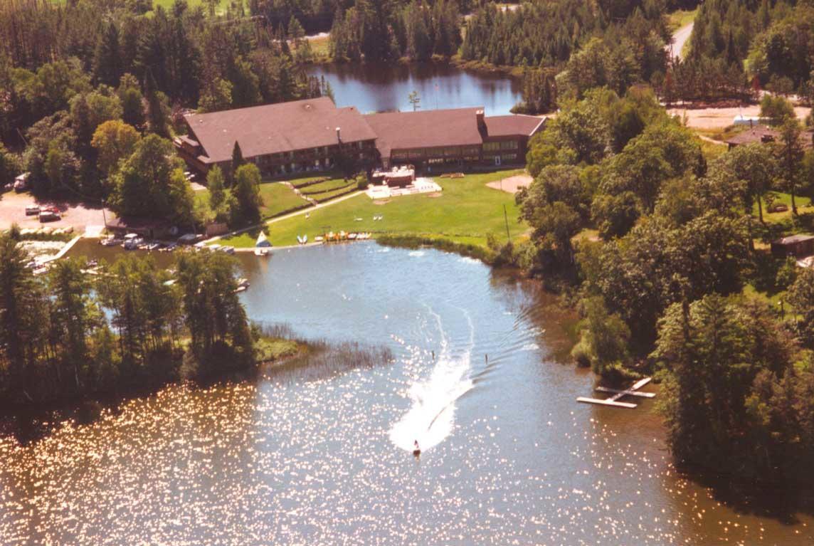 Lakewoods Resort & Golf Namekagon Ngoại thất bức ảnh
