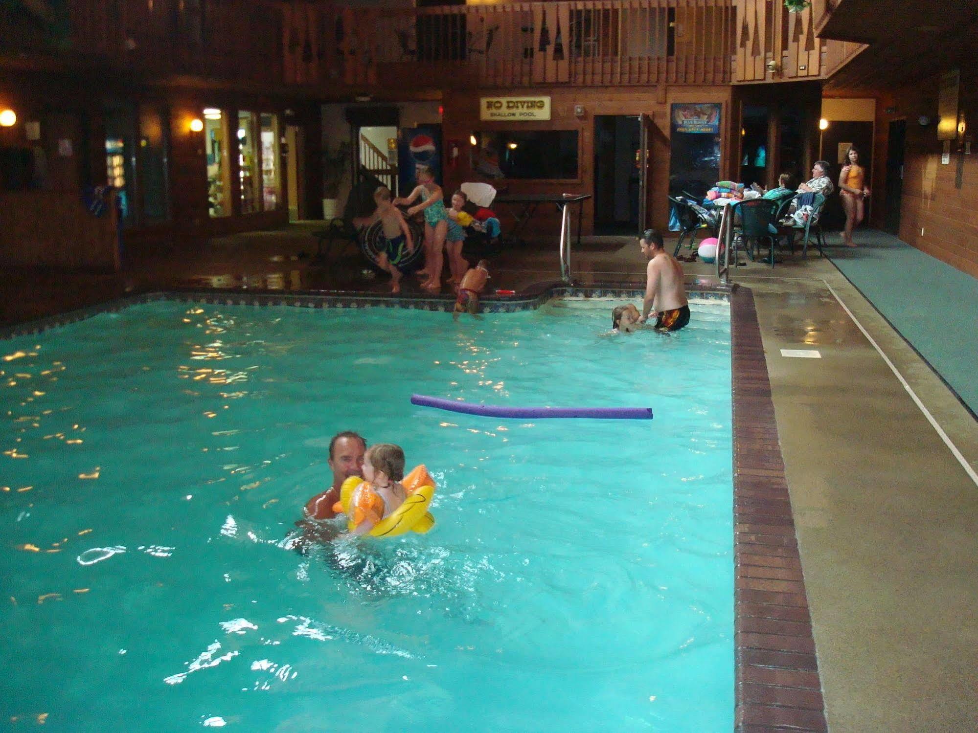 Lakewoods Resort & Golf Namekagon Ngoại thất bức ảnh