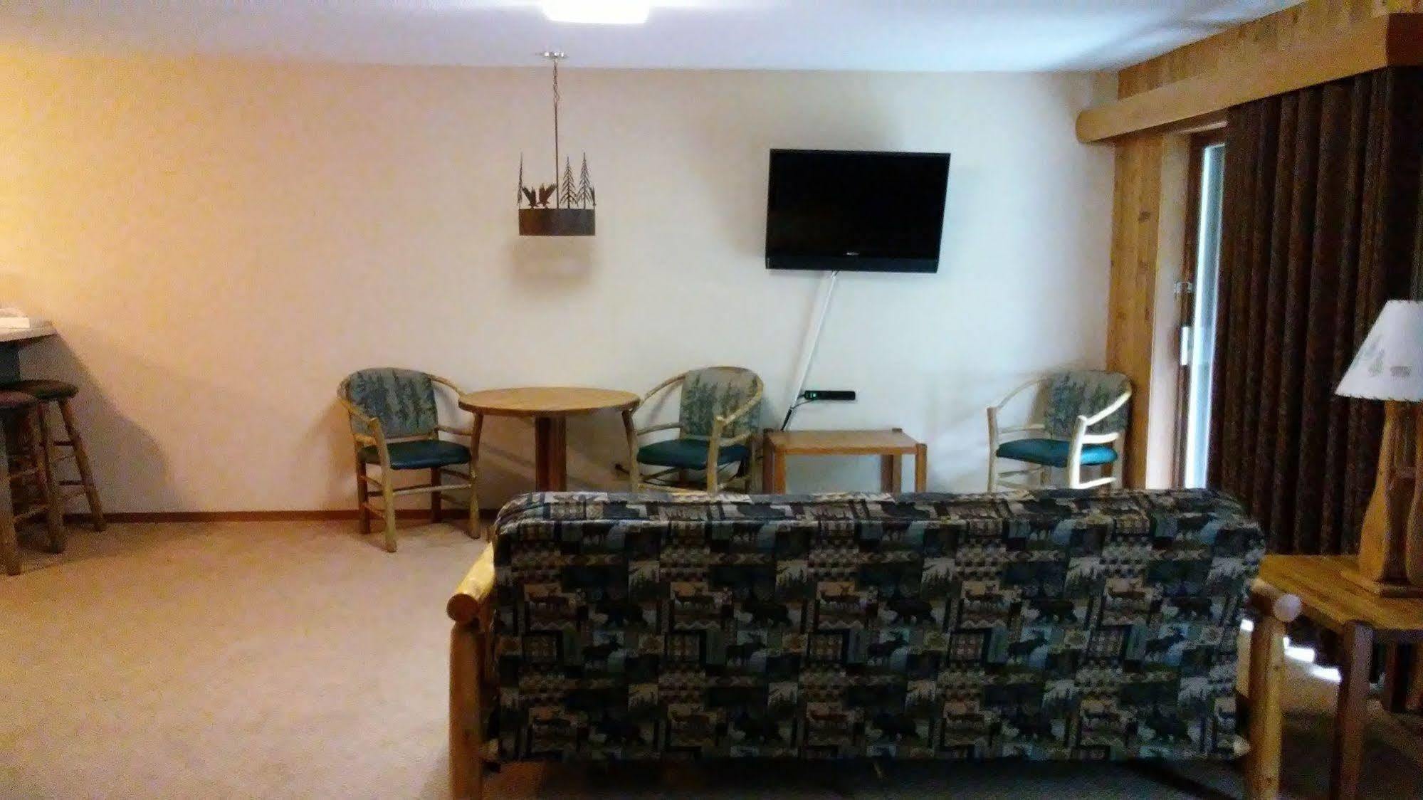 Lakewoods Resort & Golf Namekagon Ngoại thất bức ảnh